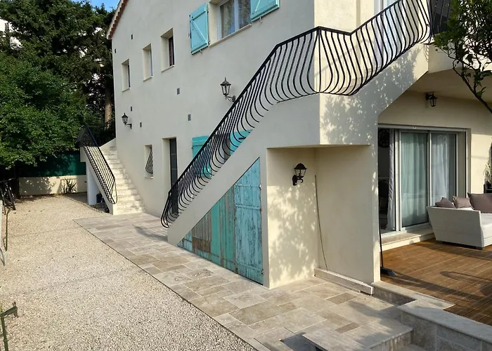 2 Pieces En Rdjardin Avec 2 Grands Terrasses