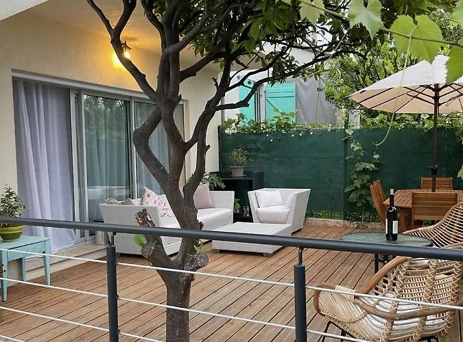 2 Pieces En Rdjardin Avec 2 Grands Terrasses